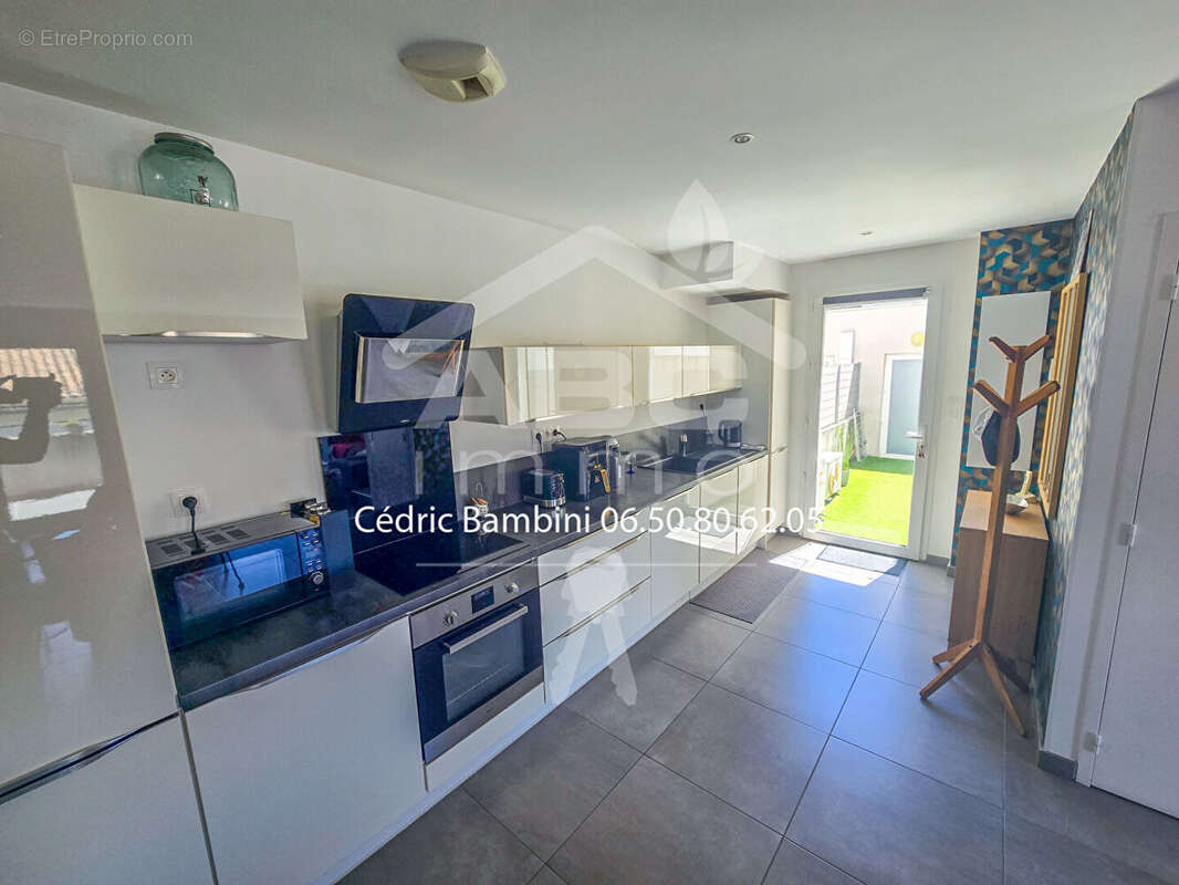 Appartement à MARSEILLE-12E