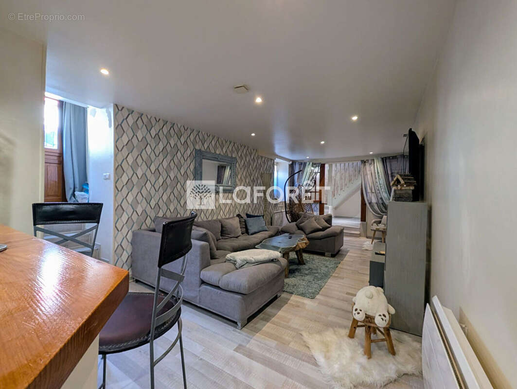 Maison à MALESHERBES