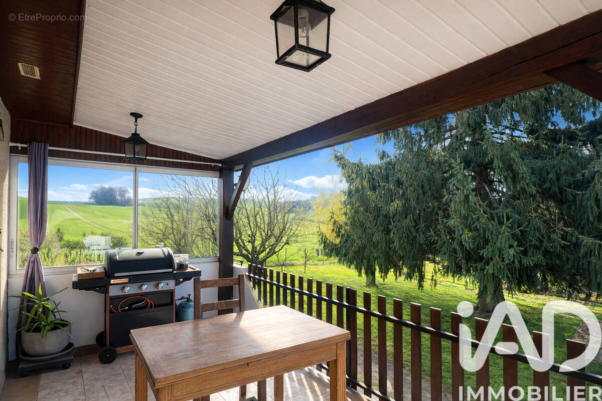 Photo 1 - Maison à CHATONNAY