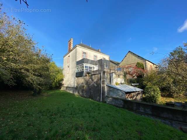 Appartement à SAINT-ETIENNE-DE-MONTLUC