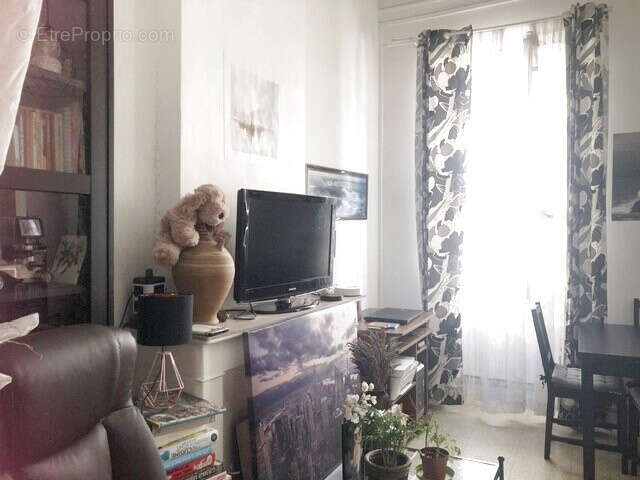 Appartement à MARSEILLE-6E