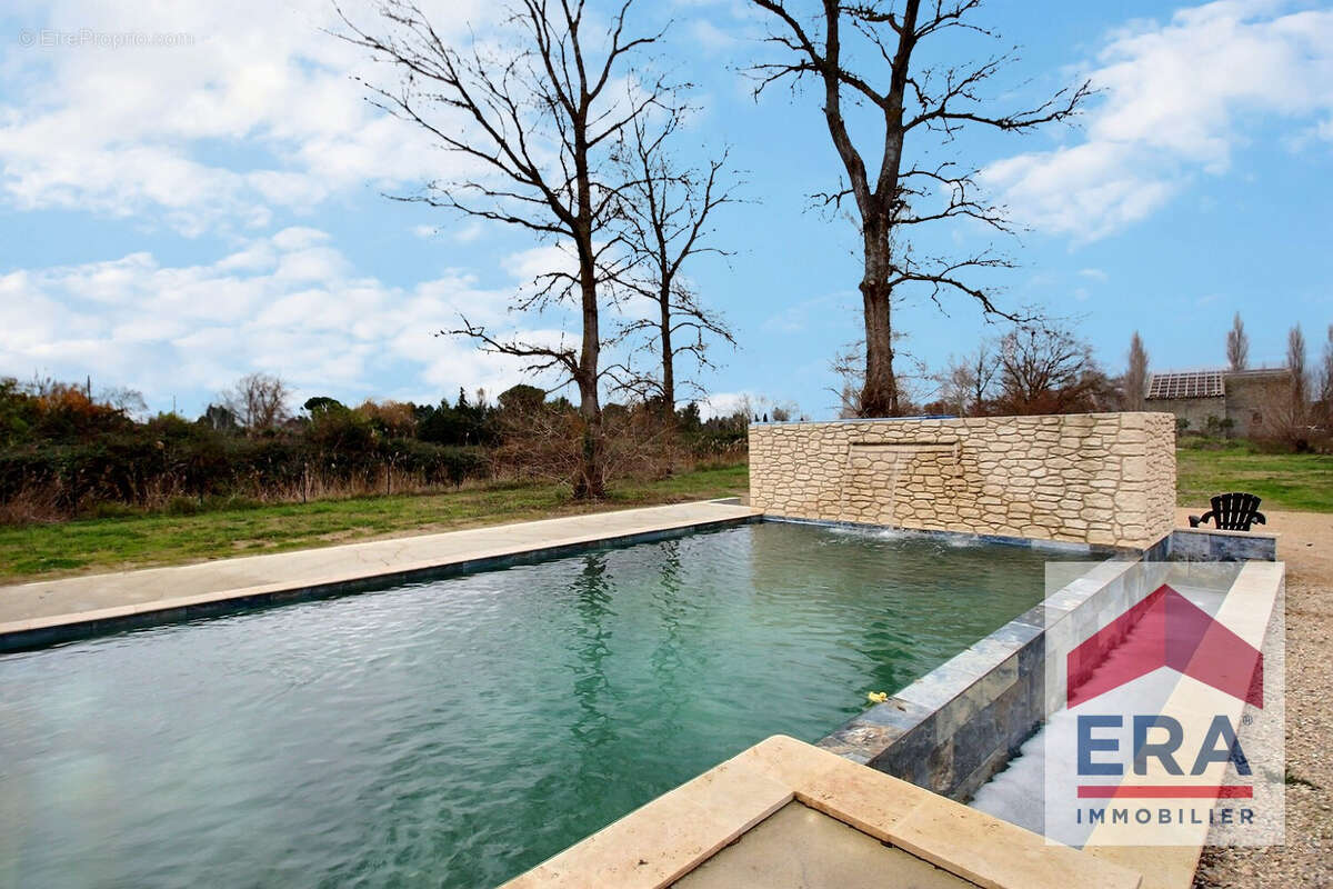 Maison à COURTHEZON