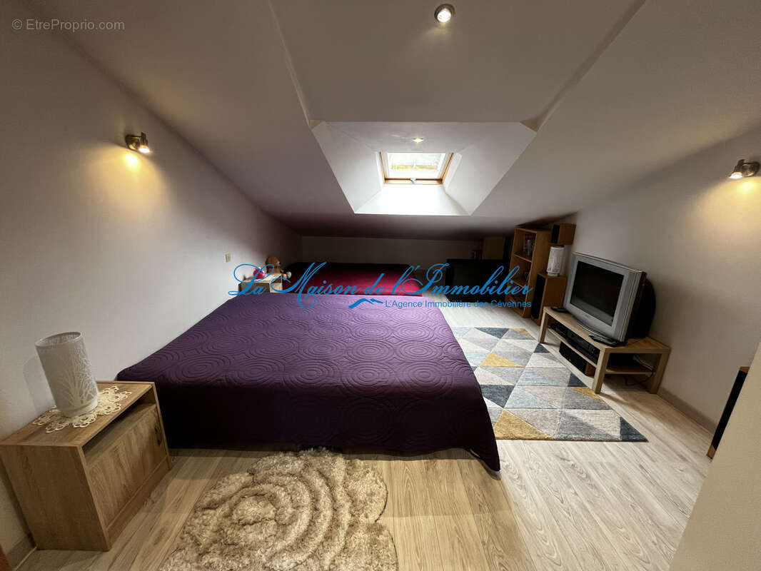 Appartement à BESSEGES