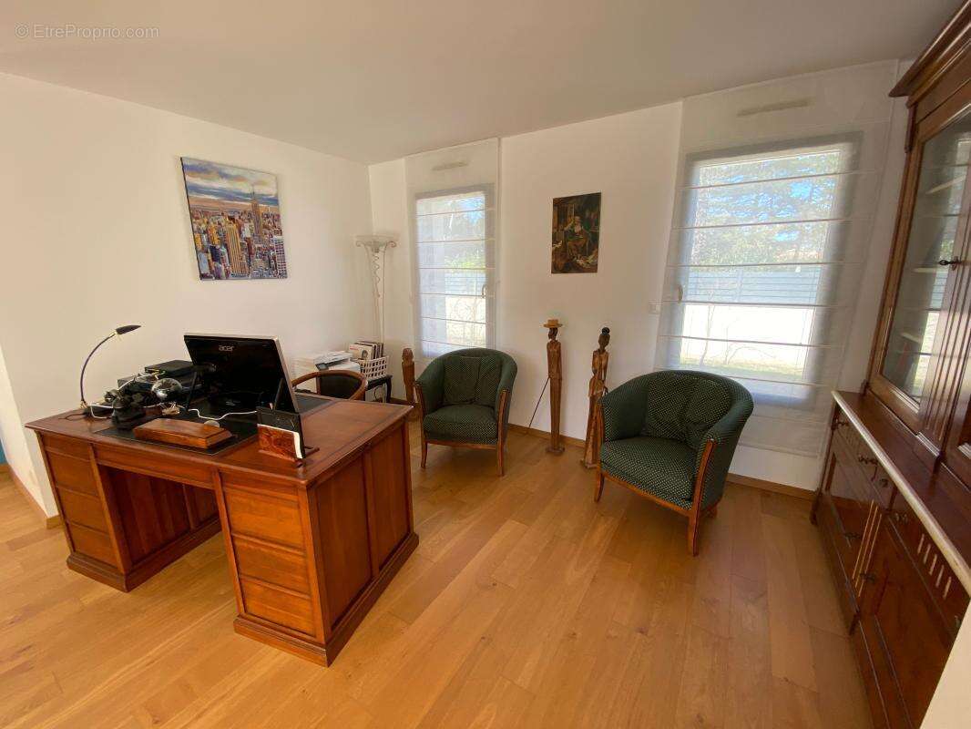 Maison à LES MATHES