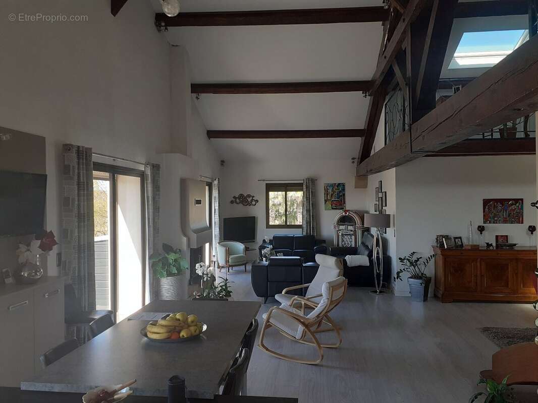 Maison à LIGNAN-SUR-ORB