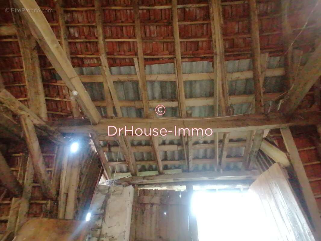 Maison à BIARS-SUR-CERE