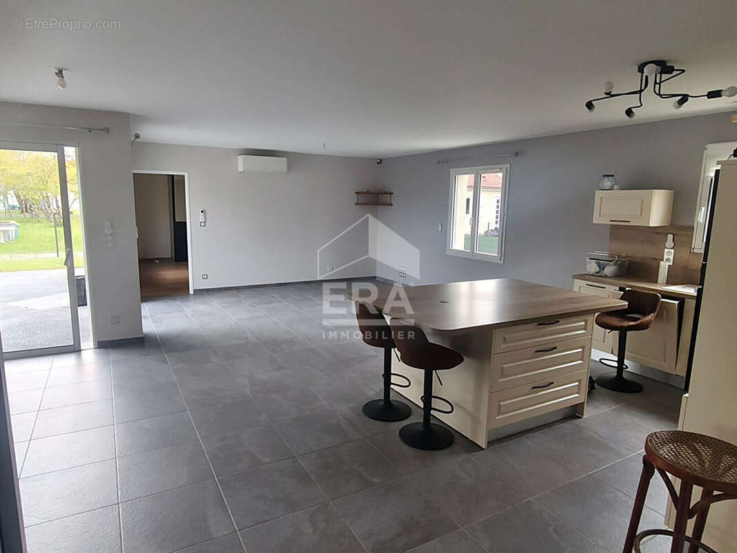 Maison 172m² à ménesplet - photo 3
