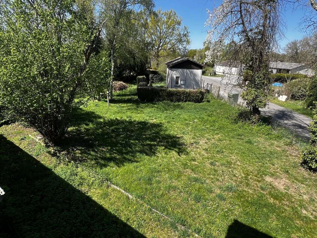 Commerce à MORTEMART