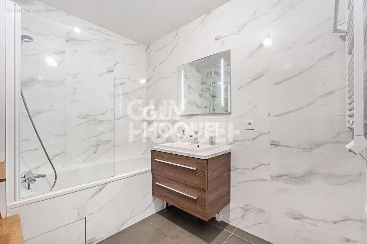 Appartement à BOIS-COLOMBES