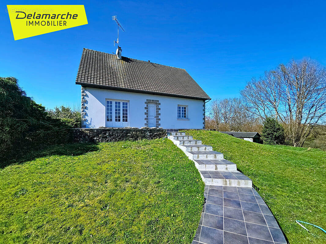 Maison à SAINT-PLANCHERS