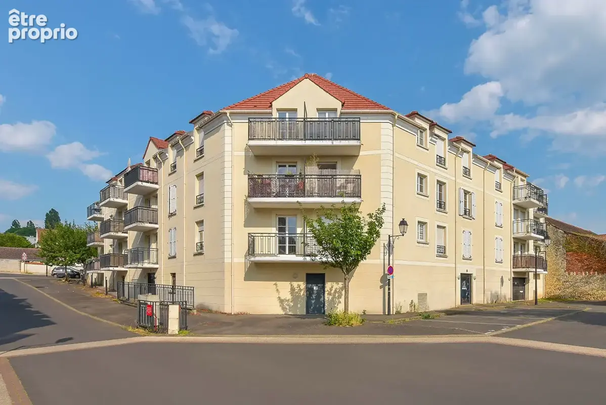 Appartement à BRIE-COMTE-ROBERT