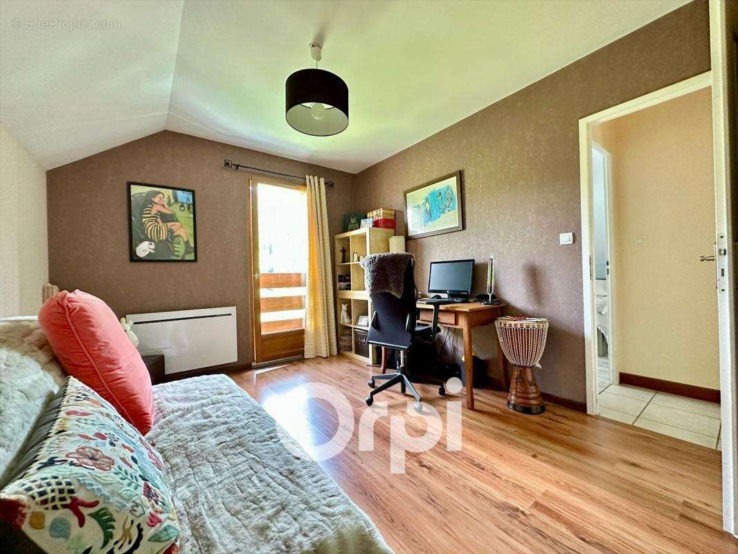 Maison à SAINT-MURY-MONTEYMOND