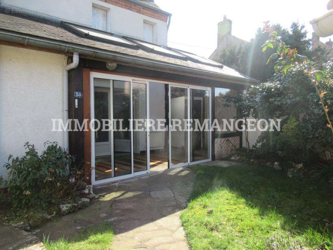 Maison à LAMOTTE-BEUVRON