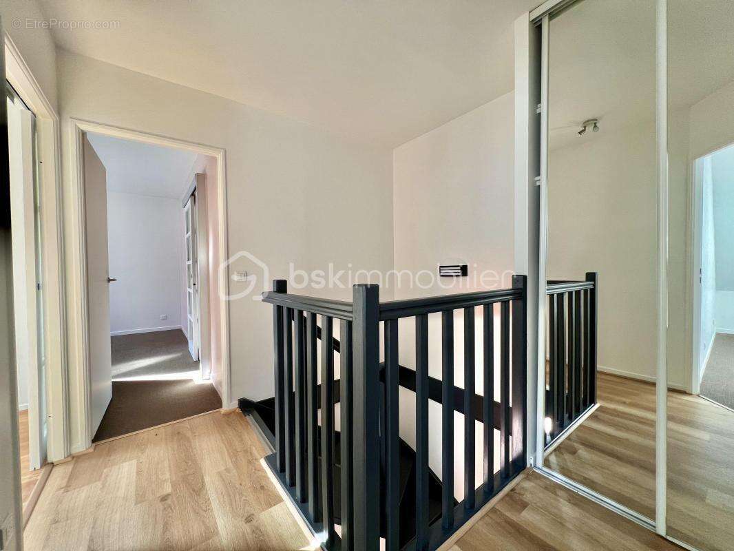 Appartement à BOUGIVAL