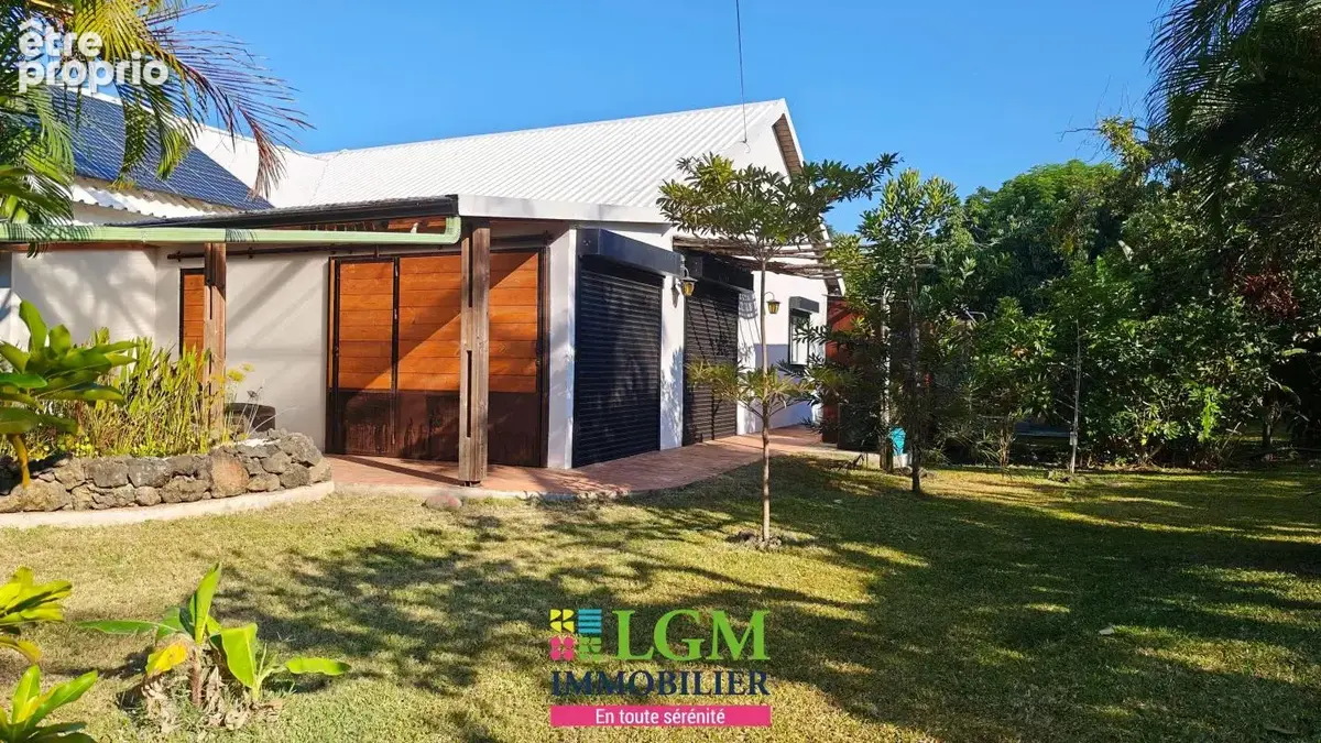BIEN COUP DE COEUR : calme, nature et confort pour cet ensemble immobilier de 2 villas avec piscine à ST-PIERRE (97432) - photo 5