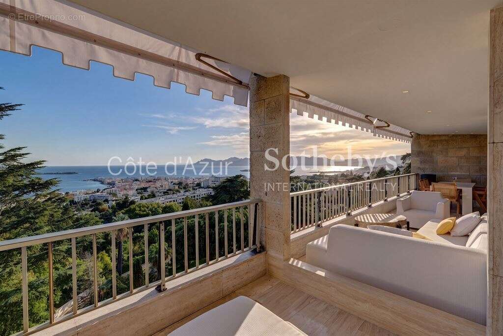 Appartement à CANNES