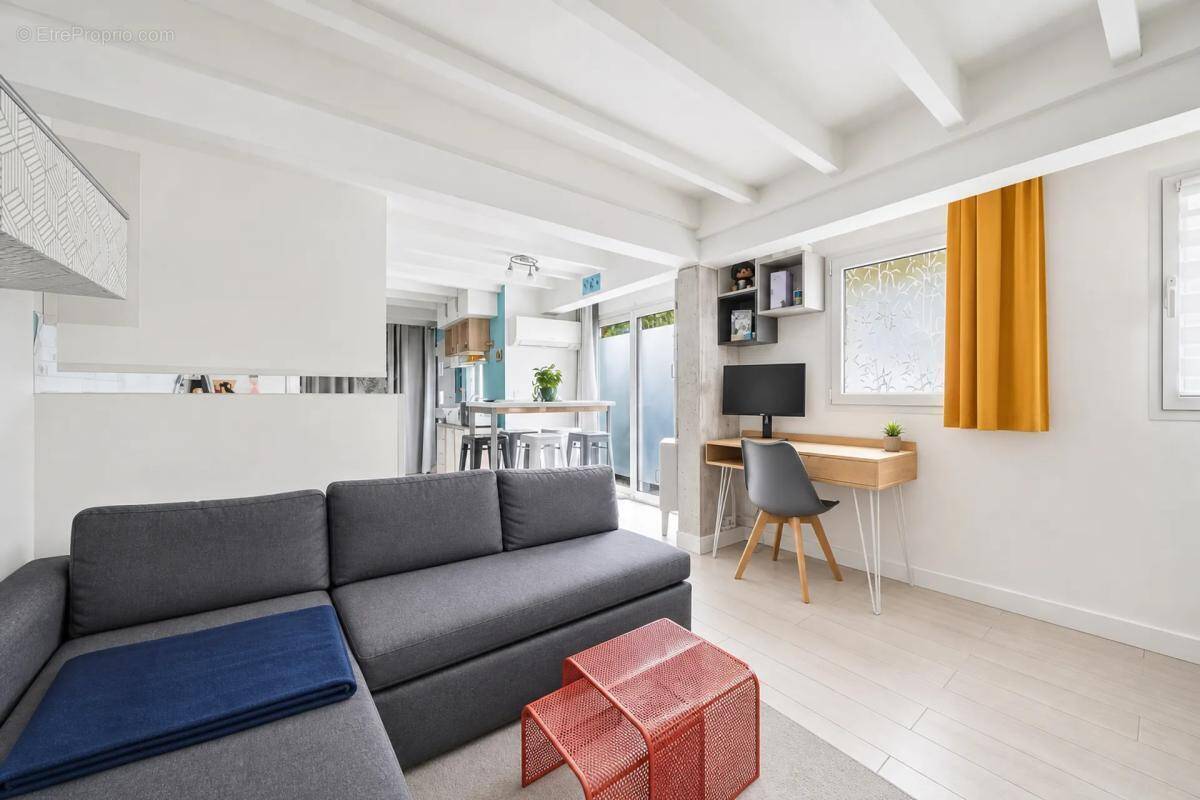 Appartement à CHARENTON-LE-PONT