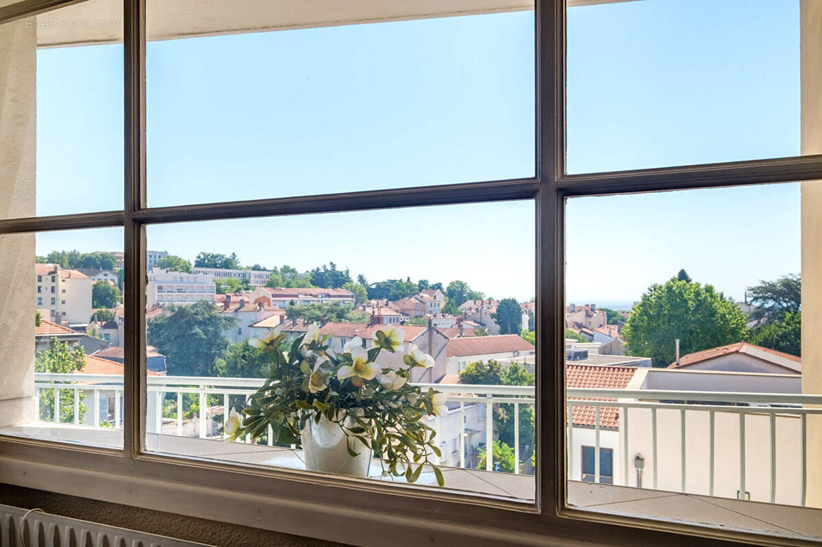 Appartement à LYON-5E
