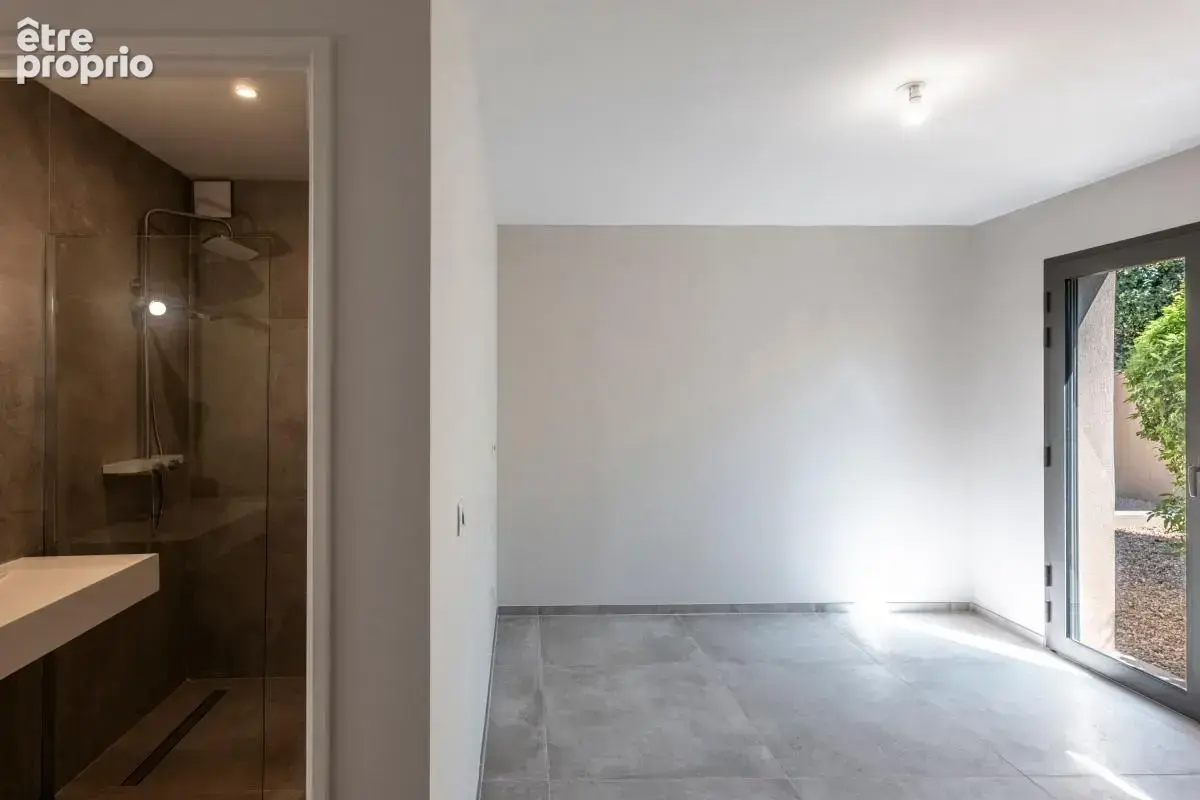 A vendre la cadiere 83740, maison d'exception au calme absolu avec piscine et vue dégagée - photo 8