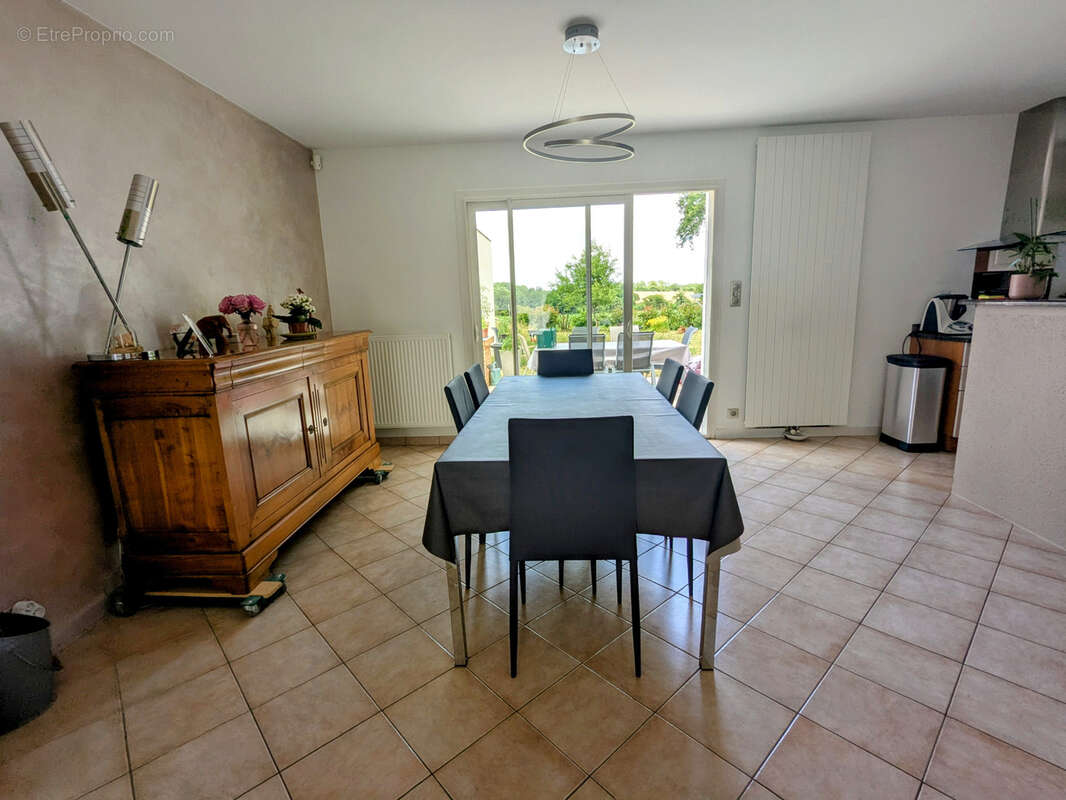 Maison à LA CHAPELLE-SUR-ERDRE