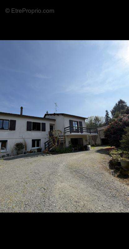 Maison à CERIZAY