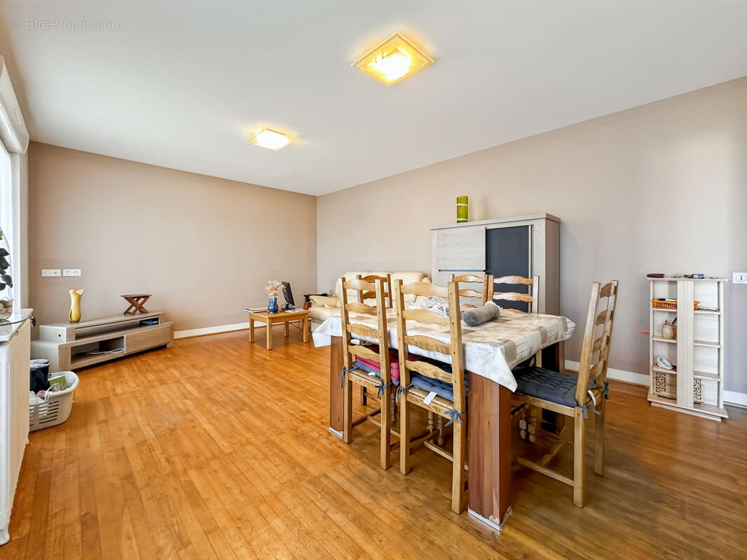 Maison à BARBEZIEUX-SAINT-HILAIRE