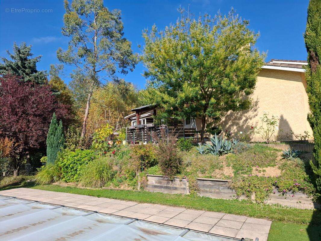 Maison à LA CHAPELLE-DE-SURIEU