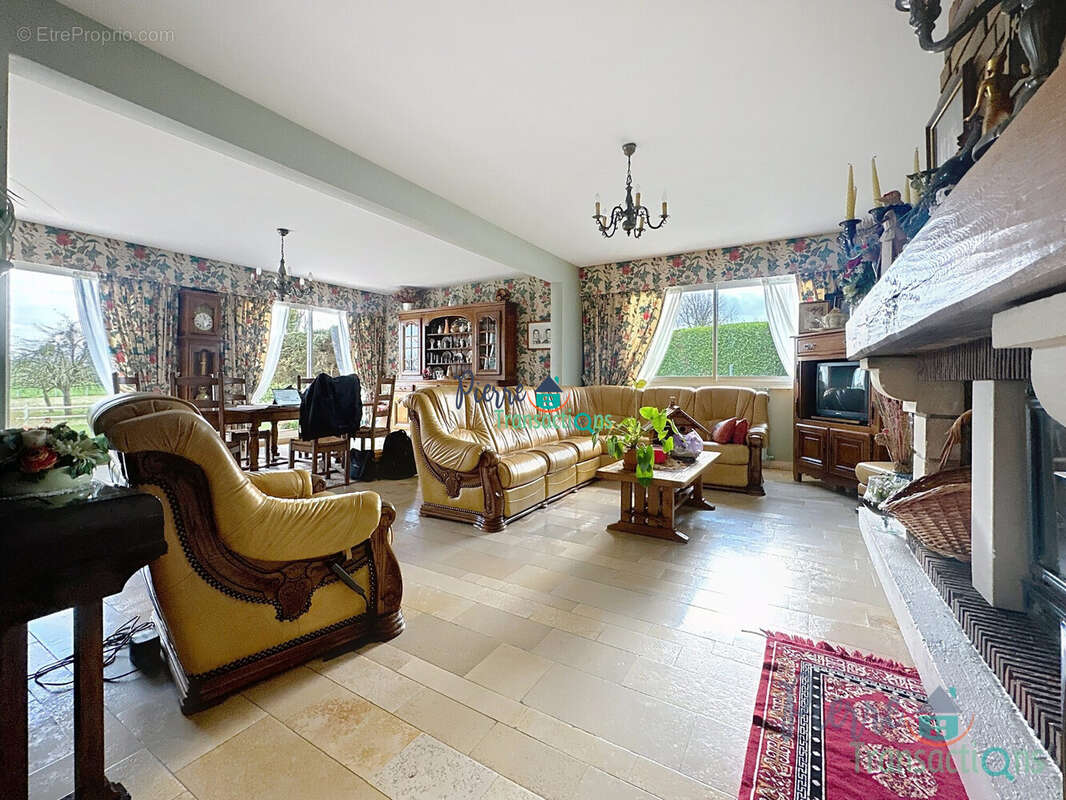 Maison à SAINT-ROMAIN-DE-COLBOSC