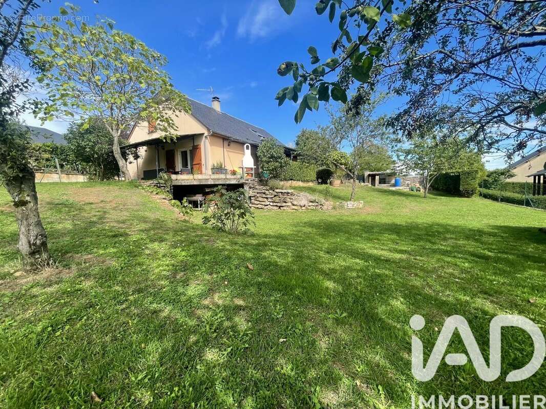 Maison 148 m² à Saint-Martin-De-Lenne  - photo 4