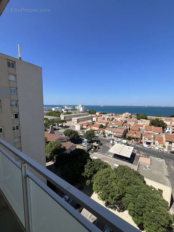 Appartement à PORT-DE-BOUC