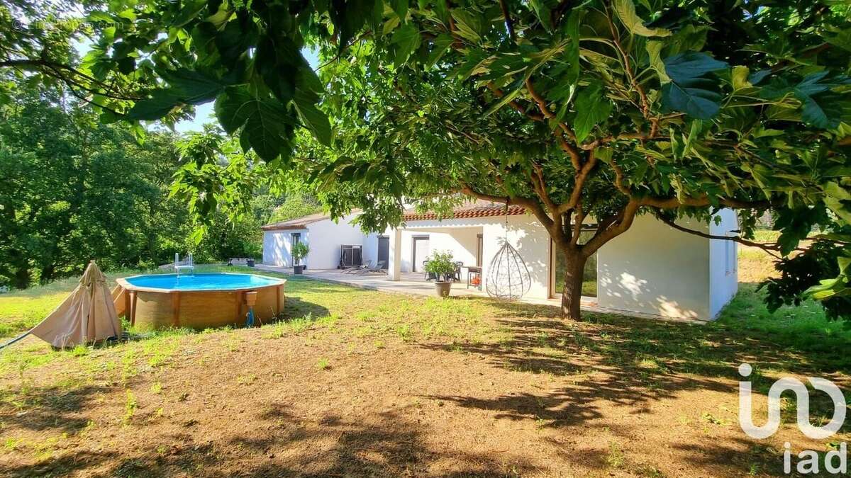 Photo 2 - Maison à COLLOBRIERES