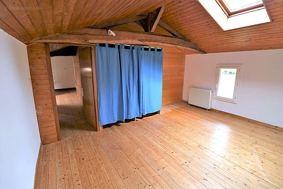 Maison à LOUCHATS