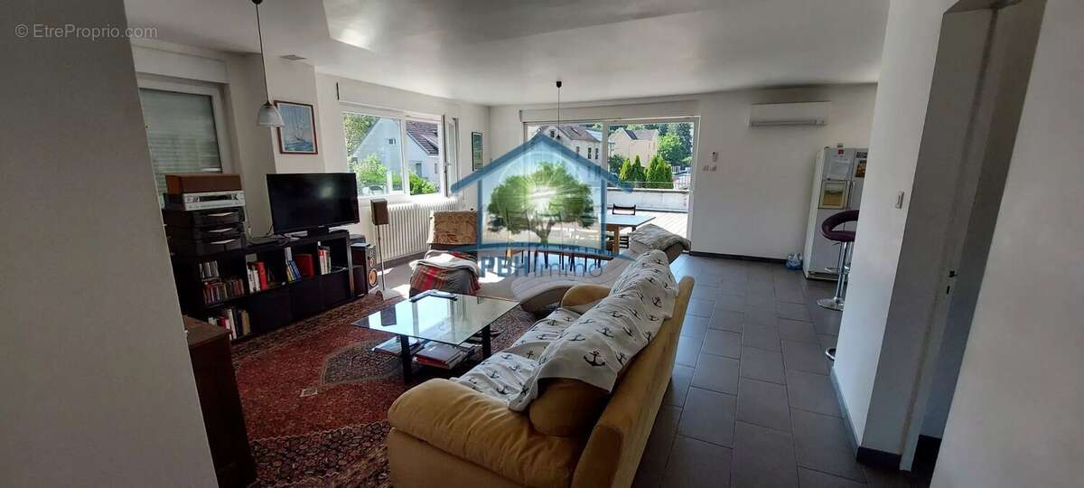 Appartement à NOMEXY
