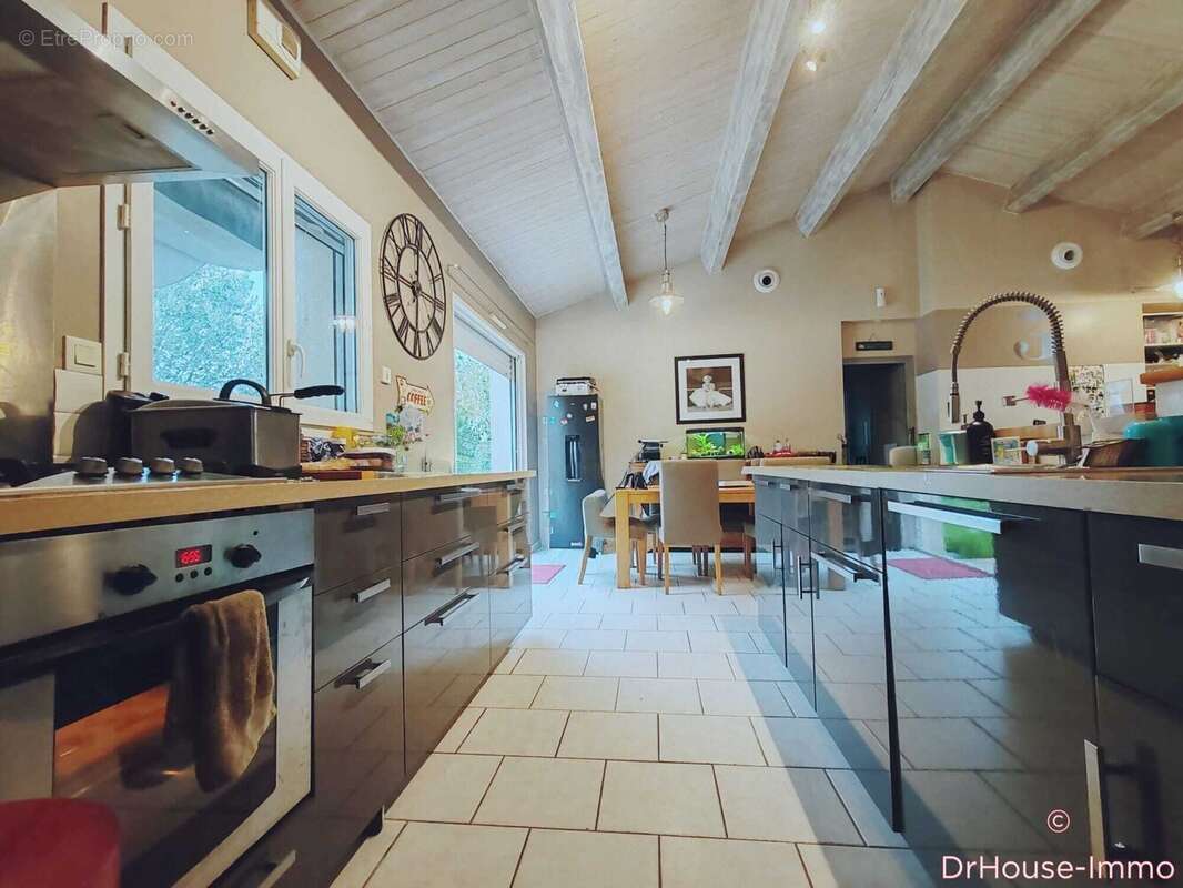 Maison à PUYRAVAULT