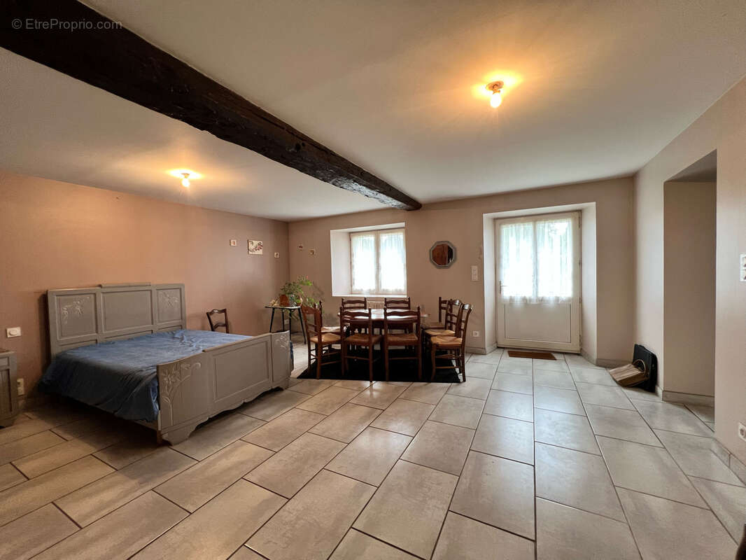 Maison à SION-LES-MINES