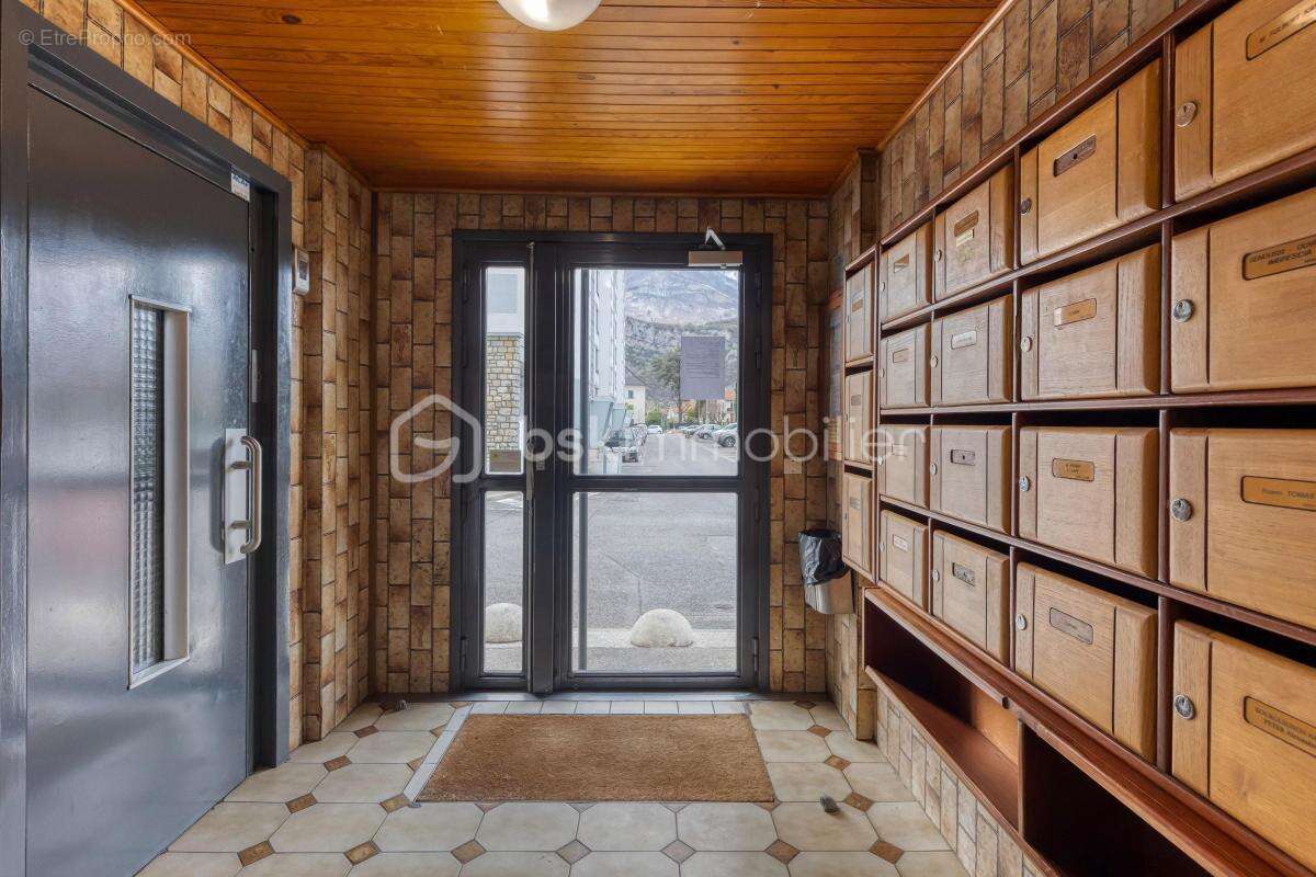 Appartement à LE PONT-DE-CLAIX