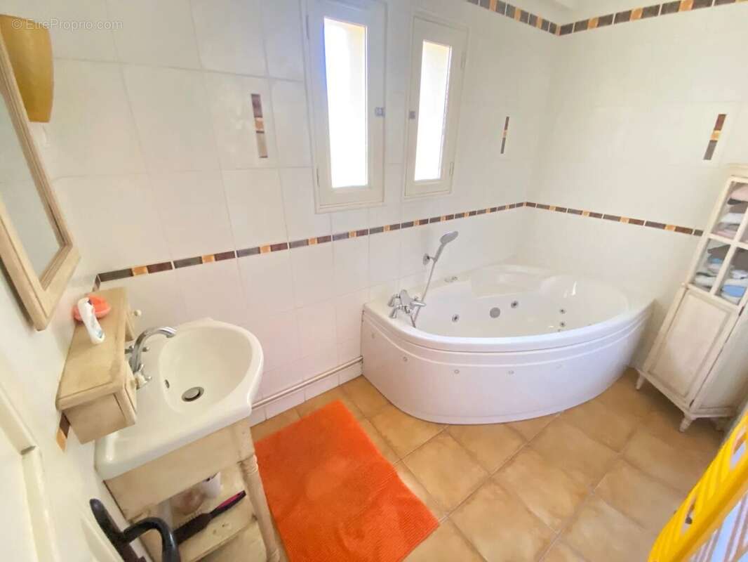 Maison à LA LONDE-LES-MAURES