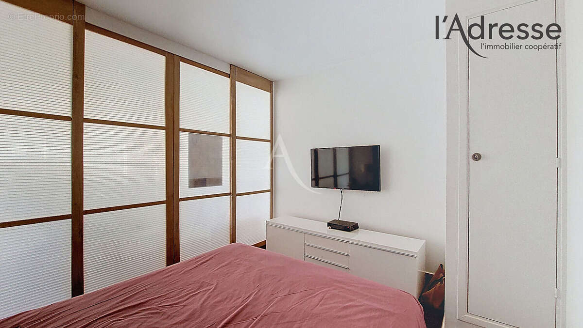 Appartement à COURBEVOIE