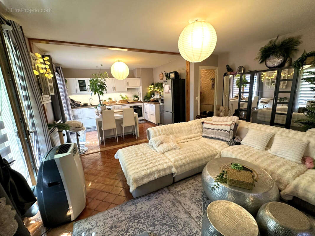Maison individuelle de 215m2- Deux appartements- - photo 3