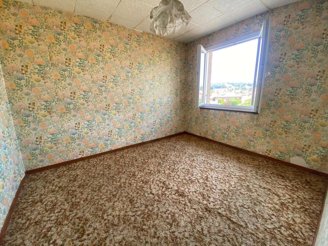 Maison 110 m² à Bagnac-Sur-Cele  - photo 9