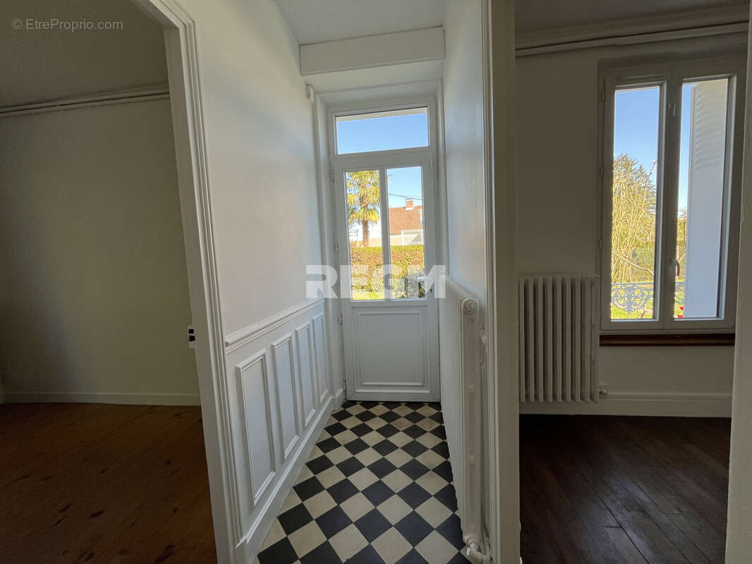 Maison à MALESHERBES