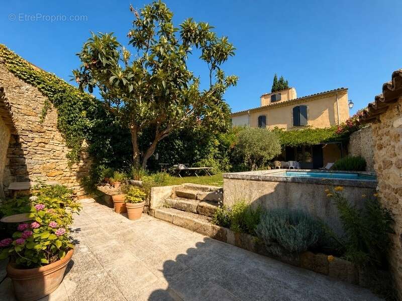 Maison de village à vendre 4 pièces 100 m2 , jardin, bassin de nage, garage PUYVERT  (84) - photo 4