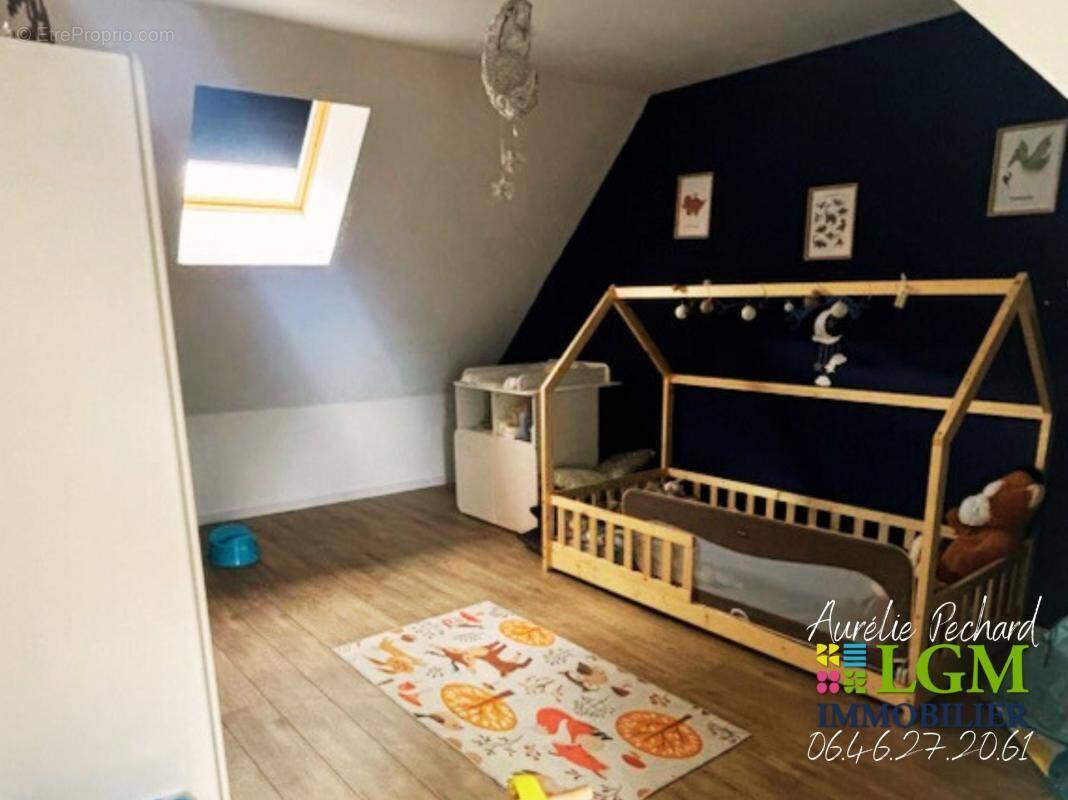 Maison à LA CHAPELLE-SAINT-MARTIN-EN-PLAINE