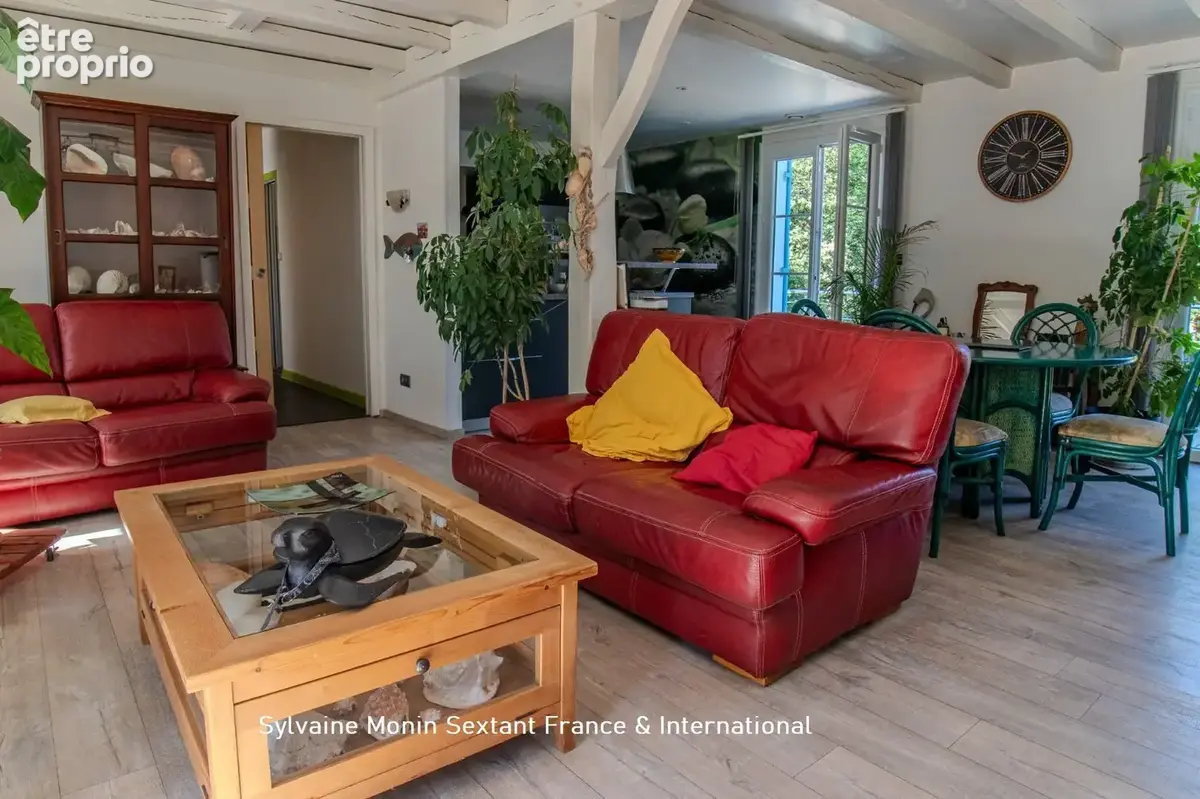 Maison rénovée tout confort avec logement indépendant, terrain clos et espace piscine - photo 11
