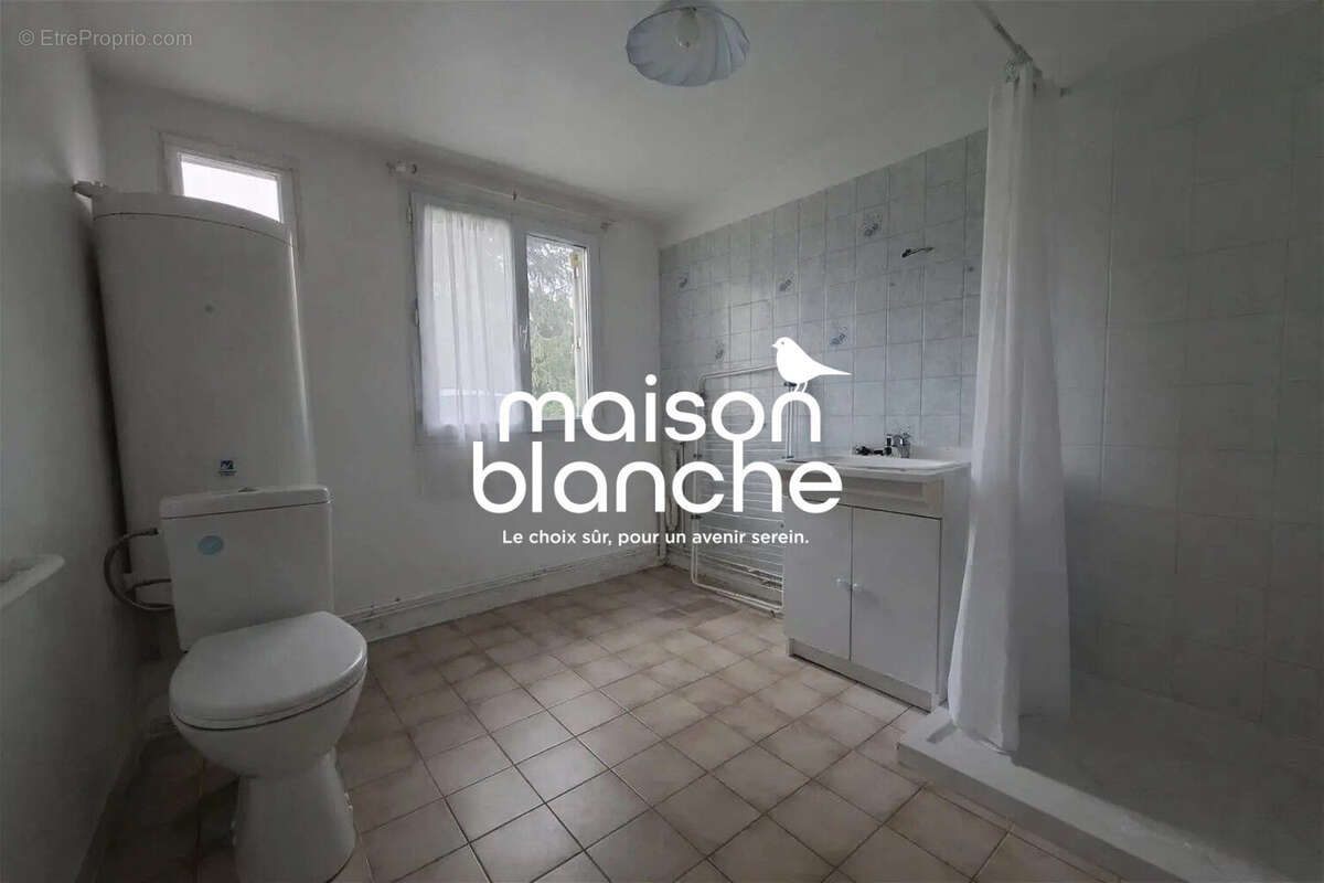 Maison à LA CRECHE