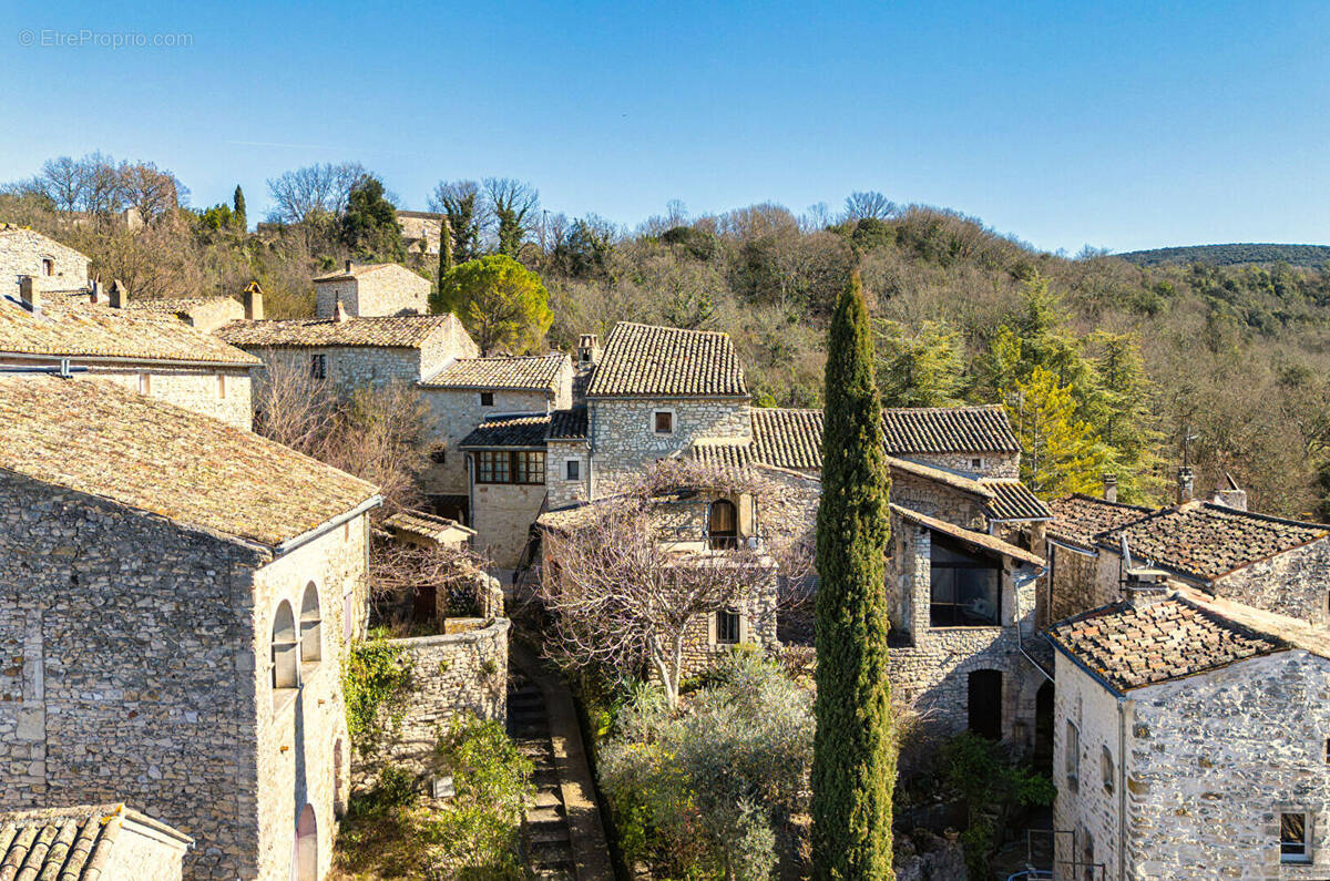 Maison à ROCHEGUDE