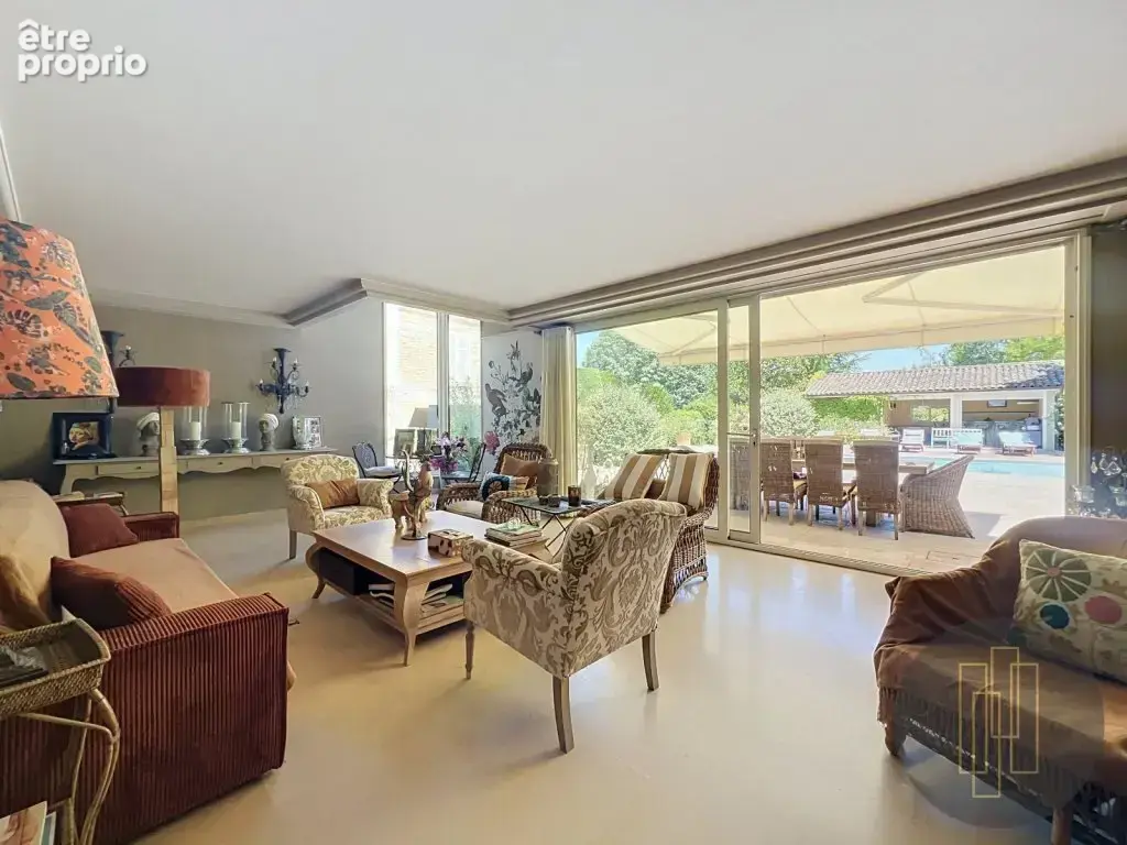 MORANCE DEMEURE 400m² sur un parc de 4453M² - - photo 3