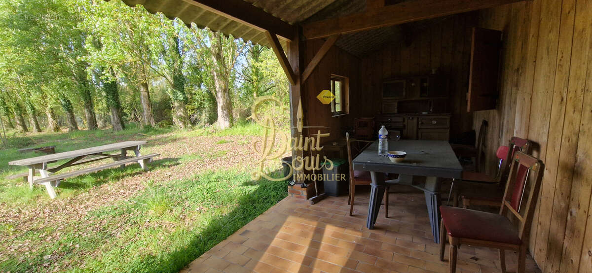 Terrain à CHAVEIGNES