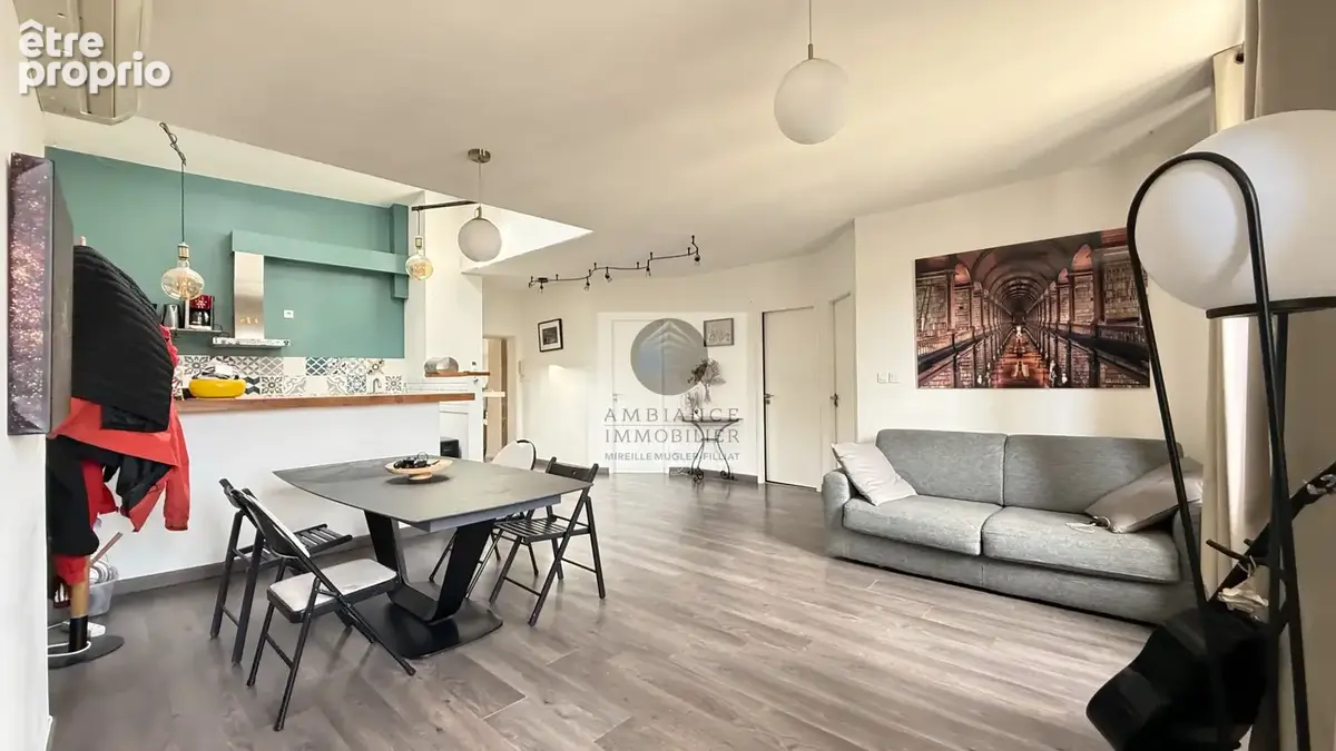 Centre historique, appartement de caractère avec terrasse - photo 3