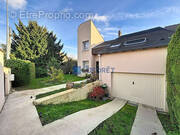 Maison à SAVIGNY-SUR-ORGE